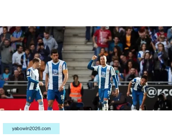 马克西领衔活塞团队配合出色展现出色竞技实力 马克西领衔活塞团队配合出色展现出色竞技实力